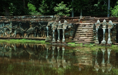 b2ap3_thumbnail_Terrace_of_the_Elephants_at_Angkor.jpg